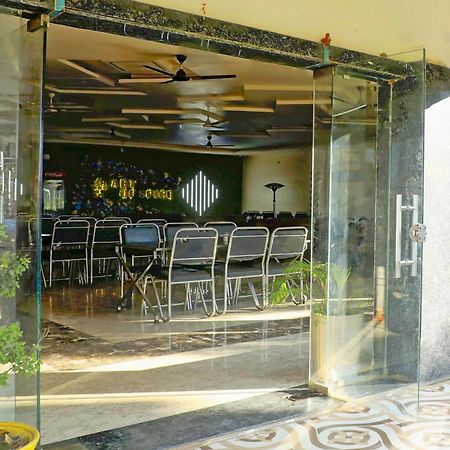 Hotel Art Of Spice Mumbai Exterior foto